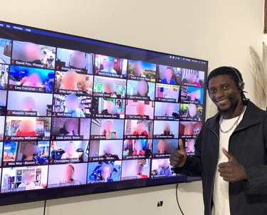 Glody kikonga in a coaching session with clients from all over the world