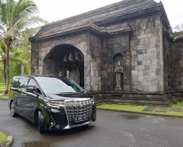 pengantaran tamu ke hotel aman jiwo