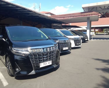 pelayanan vip dengan toyota alphard