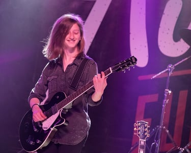 Online Guitar Lessons Level Up Your Guitar Teen Guitar Lessons