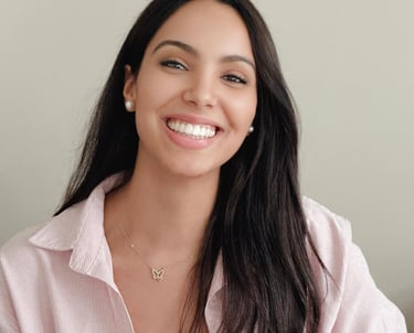 Il sorriso di Dounja Invisalign - Dentisa a Gambara