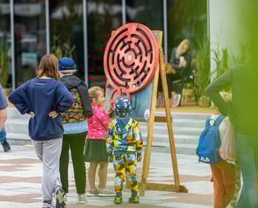 Lauko žaidimas, besisukantis labirintas