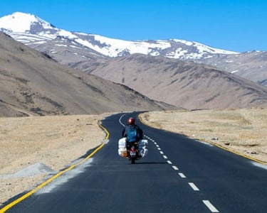 Leh Ladakh Tour with taxi service in amritsar