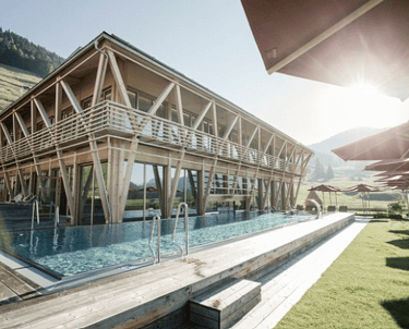 Yoga retreat Hubertus Mountain Refugio
