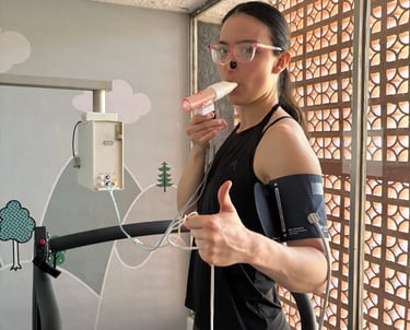Prueba de función pulmonar, con el objetivo de prescribir ejercicios respiratorios.