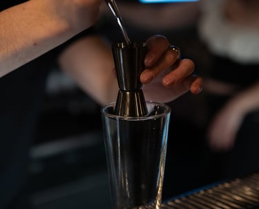 TwentyTwo Bar tender making cocktails