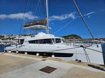Wind Expedition Delivery Service | Bali 5.4 Catamaran