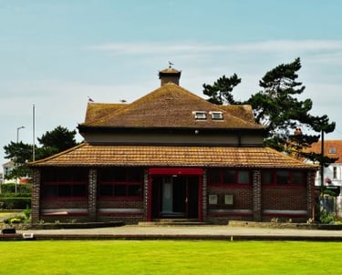 Image of the club house at Porthcawl Bowls Club