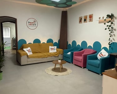 Ambiente interno Clínica DesenvolveU especializada em autismo e desenvolvimento infantil em Osasco