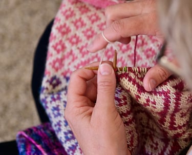 two hands knitting