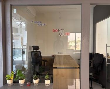 Sashaktbyts office