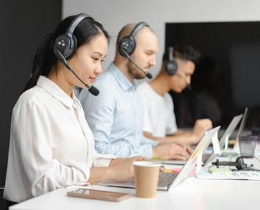 Cuentanos que tramite necesitas y te ayudamos con la gestion.