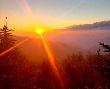 Breathtaking sunset at the highest point on the Blue Ridge Parkway