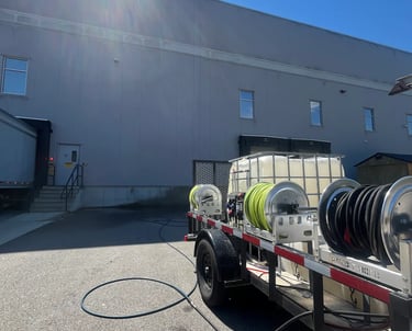 High-performance Pressure Washing in York, ME for coastal homes with siding and driveway cleaning