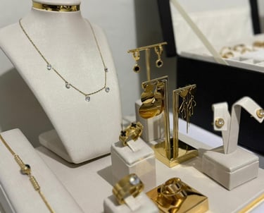 Alianças, cordões, pulseiras, anéis, brincos em m inox e hipoalergenicos