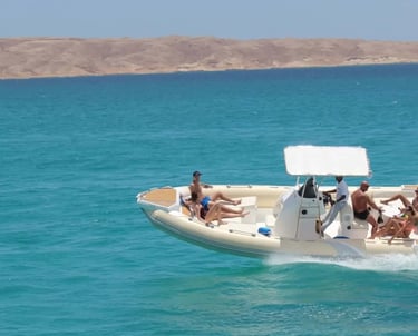 speed-boat-snorkeling-trip-marsa-alam