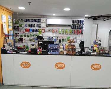 Ambiente interno da Zapp Papelaria pensado para famílias