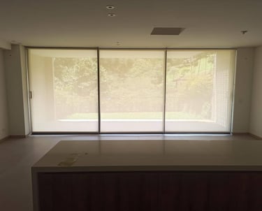 persiana enrollable solar screen