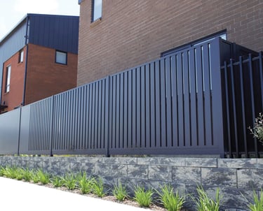 modern aluminium vert