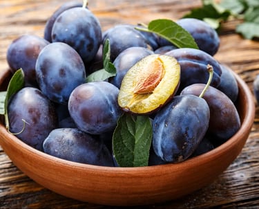Premium Egyptian Fresh Plums for Export - HS Code 080940