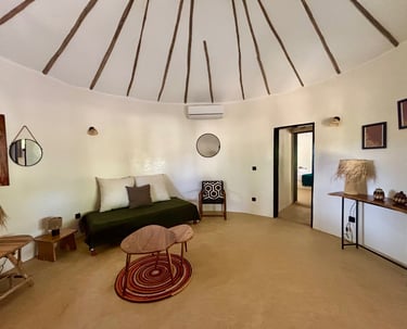 Suite junior du boutique hôtel Maison Fimela situé dans le Sine Saloum