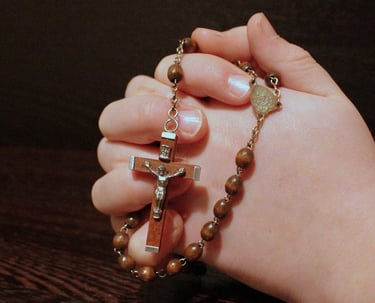 Rezando o Santo Rosário