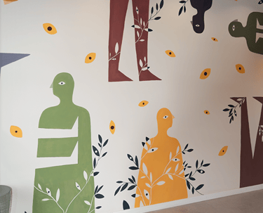 a group of fish in a row of fish