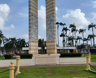 MONUMENTO: A Coluna da Republica de 1890.(CAYENA)