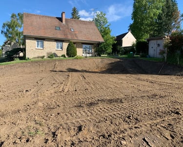 Nivellement de terrain d'une maison