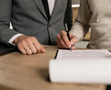 firma de un contrato mercantil