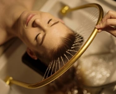 Soin Head Spa réalisé chez Fée Pour Vous