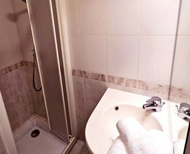 Salle de bain suite de la Ferme du Veyre