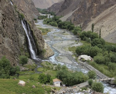 Manthoka Waterfall