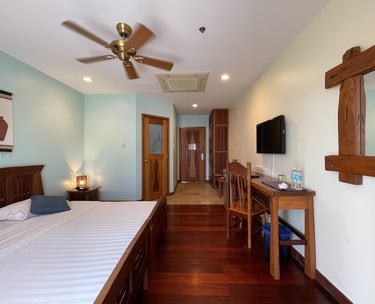 Superior Balcony Room with sea view and private terrace at Corto del Mar boutique hotel in Coron, Pa