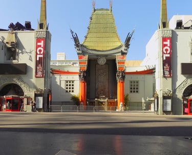 chinese-theatre-walk-of-fame-los-angeles