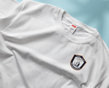 Mockup sur t-shirt Projet Fraterie