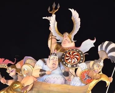 Fallas de Valencia expuestas al público.