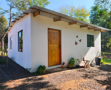 Möbliertes Haus auf umzäuntem Grundstück in Mbocayaty zu vermieten