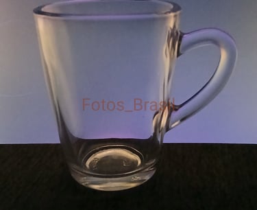 Arranjos: Xicara de vidro com efeitos de luz _ 07