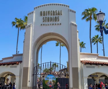 Entrada arco principal universal studios hollywood en el corazon de los angeles en california