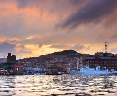 porto de keelung chegando de navio