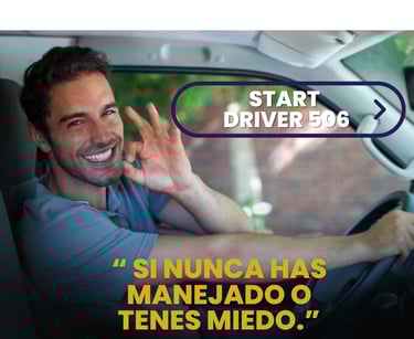 hombre feliz dentro de un carro
