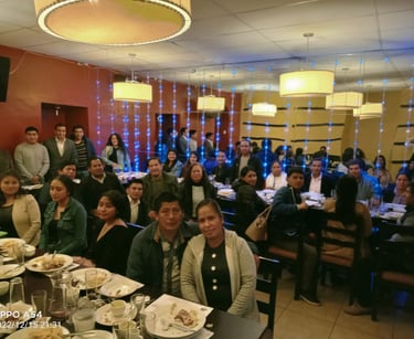 Cena estudiantes del seminario esdras