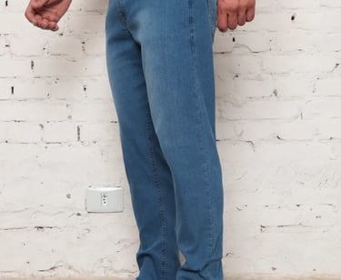 Calça Jeans Masculina Tradicional Corte Reto