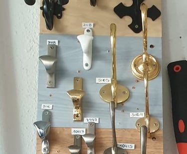 perchas laton y perchas de forja
