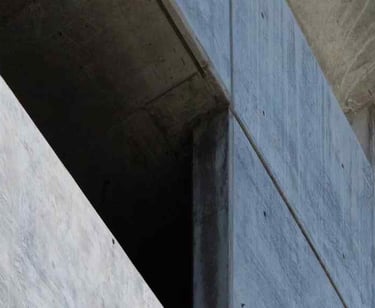 Commercial concrete building in construction by Custom concrete Texas