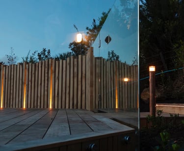 Deck with custom balustrade and lighting - CHR Builders