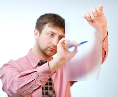 Raporları bir rehber olarak sunan, süreci sizinle aynı ekrandan paylaşan şeffaf yol arkadaşı modeli.