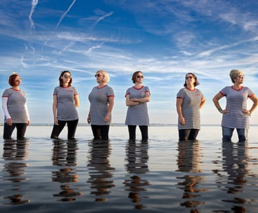 Silver Darlings Shanty gals-Southend