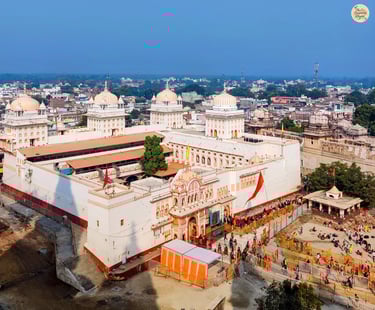Devotees gather at Ram Raja Temple for morning aarti, Orchha